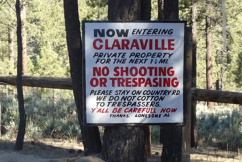No shooting or trespassing sign